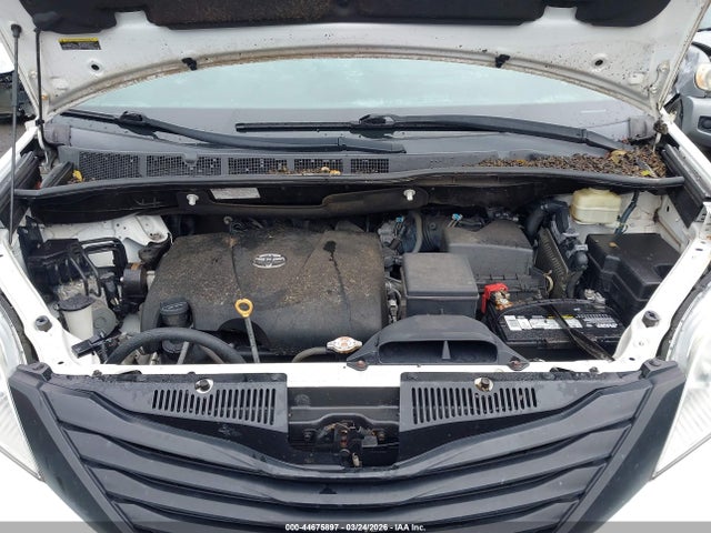 5TDZZ3DC5HS894623 Toyota Sienna L 7 Passenger