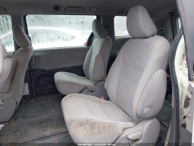 5TDZZ3DC5HS894623 Toyota Sienna L 7 Passenger