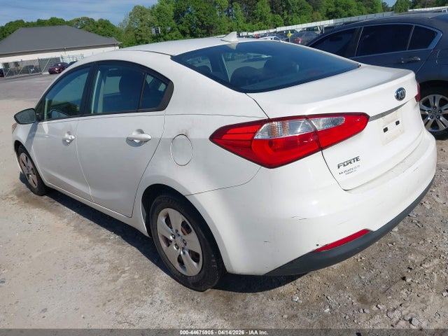 44675905 :رقم المزاد ، KNAFK4A61G5488383 vin ، 2016 Kia Forte Lx مزاد بيع