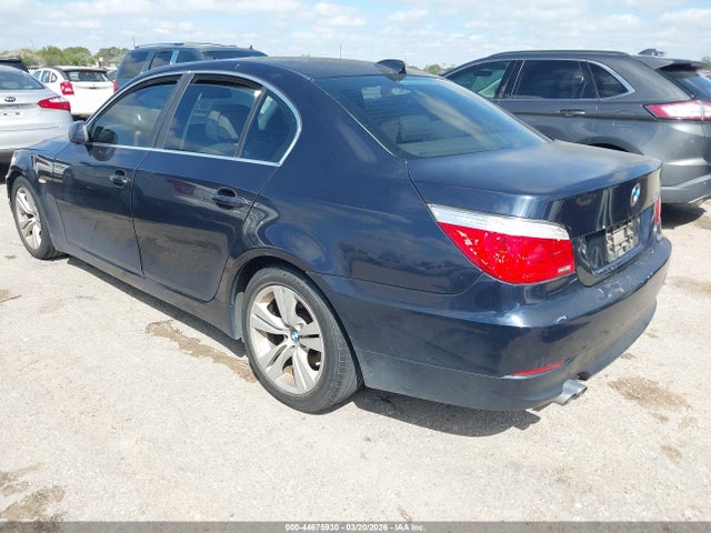 2010 BMW 528I WBANU5C50AC124751 Photo 2