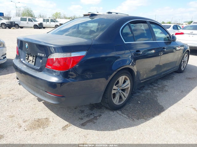 2010 BMW 528I WBANU5C50AC124751 Photo 3