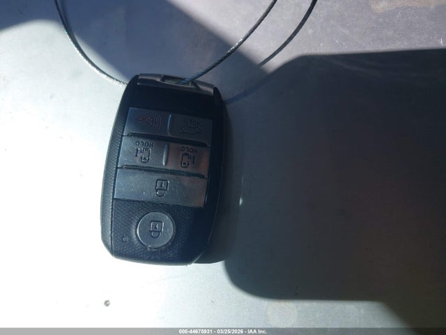 KNDME5C1XF6038250 KIA Sedona Sx Luxury