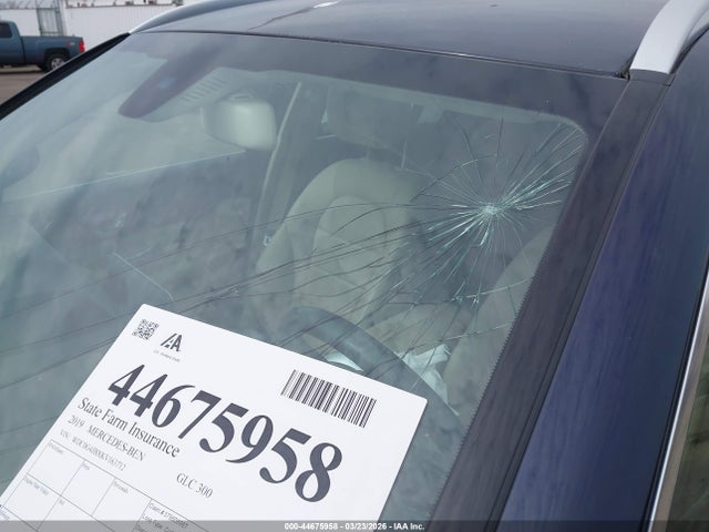 WDC0G4JBXKV163712 Mercedes-Benz GLC 300
