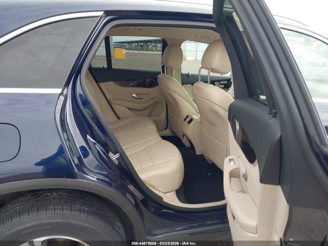 WDC0G4JBXKV163712 Mercedes-Benz GLC 300