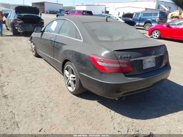 2013 MERCEDES-BENZ E 350 WDDKJ8JB3DF192740 Photo 2