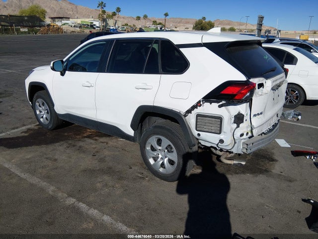 Toyota RAV4 LE 2024 2T3G1RFV9RC417002 Image 3