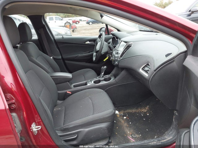 44676047 :رقم المزاد ، 3G1BE6SM7HS556171 vin ، 2017 Chevrolet Cruze Lt Auto مزاد بيع