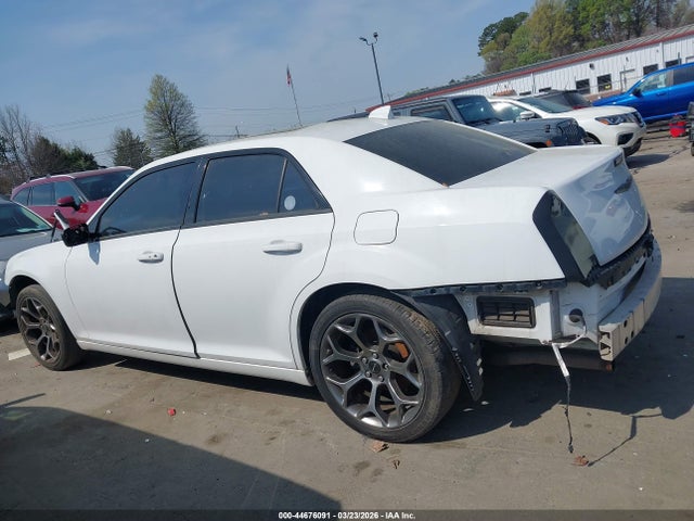 44676091 :رقم المزاد ، 2C3CCABG8FH921170 vin ، 2015 Chrysler 300 300s مزاد بيع