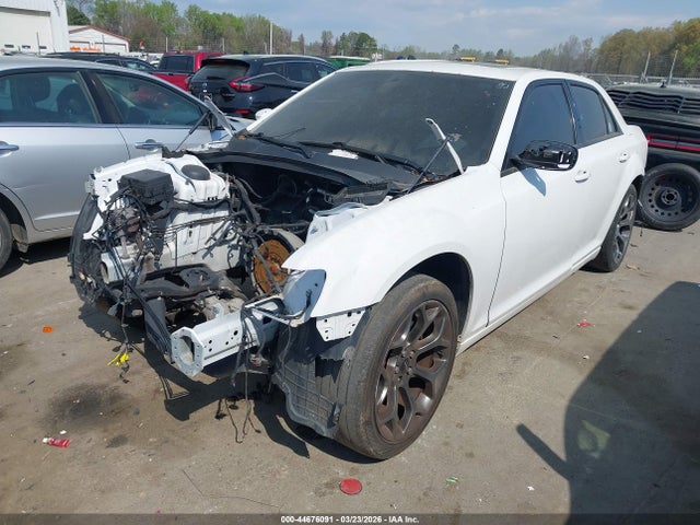 44676091 :رقم المزاد ، 2C3CCABG8FH921170 vin ، 2015 Chrysler 300 300s مزاد بيع