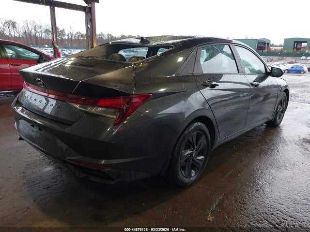 2022 HYUNDAI ELANTRA 5NPLM4AG6NH076580 Photo 3