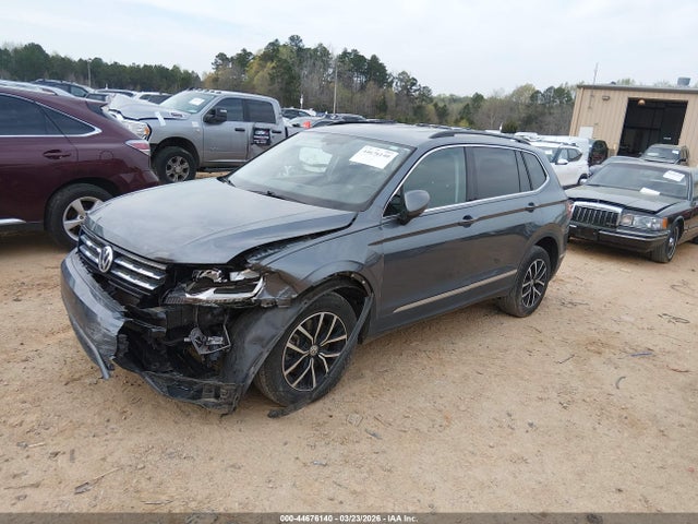 44676140 :رقم المزاد ، 3VV3B7AX7MM039135 vin ، 2021 Volkswagen Tiguan 2.0t Se/2.0t Se R-line Black/2.0t Sel مزاد بيع