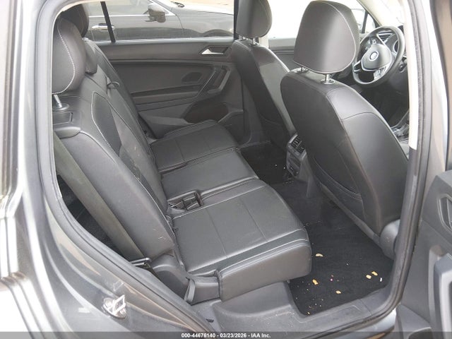 44676140 :رقم المزاد ، 3VV3B7AX7MM039135 vin ، 2021 Volkswagen Tiguan 2.0t Se/2.0t Se R-line Black/2.0t Sel مزاد بيع