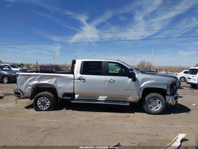 2GC4YNE75P1708515 Chevrolet Silverado 2500hd 4wd Standard Bed Lt