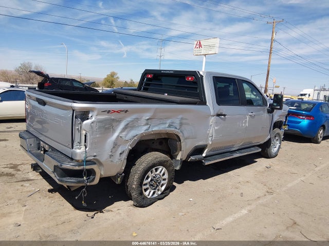 2GC4YNE75P1708515 Chevrolet Silverado 2500hd 4wd Standard Bed Lt