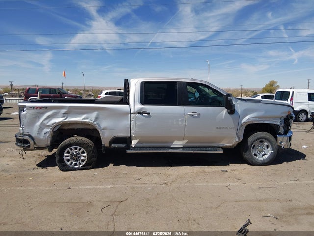 2GC4YNE75P1708515 Chevrolet Silverado 2500hd 4wd Standard Bed Lt