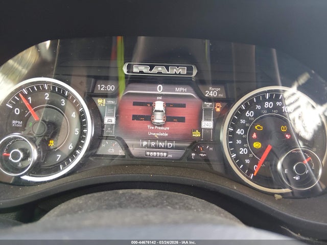 44676142 :رقم المزاد ، 1C6RRERT3KN683414 vin ، 2019 Ram 1500 Laramie  4x2 6'4 Box مزاد بيع