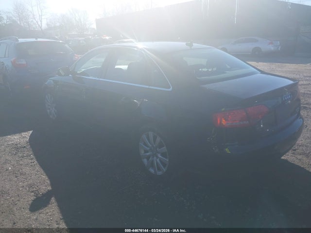 2011 AUDI A4 WAUFFAFL8BN026137 Photo 2