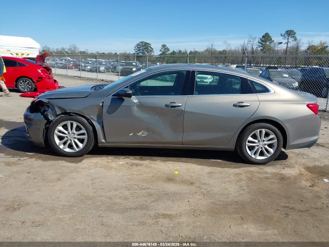 1G1ZD5ST2JF147895 Chevrolet MALIBU LT