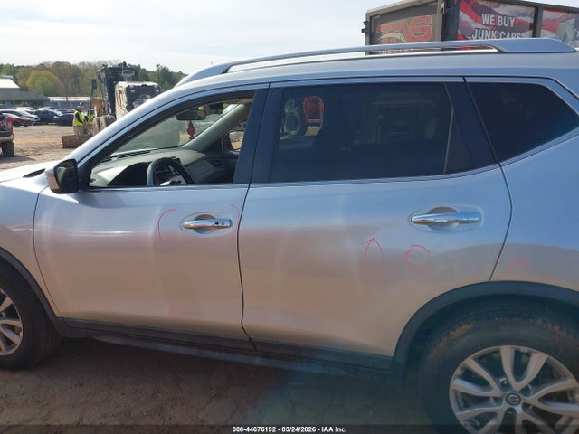 44676192 :رقم المزاد ، KNMAT2MV9KP502450 vin ، 2019 Nissan Rogue Sv مزاد بيع