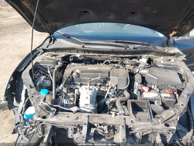 44676194 :رقم المزاد ، 1HGCR2F39HA270738 vin ، 2017 Honda Accord Lx مزاد بيع