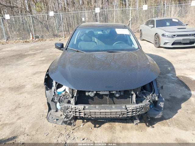 44676194 :رقم المزاد ، 1HGCR2F39HA270738 vin ، 2017 Honda Accord Lx مزاد بيع