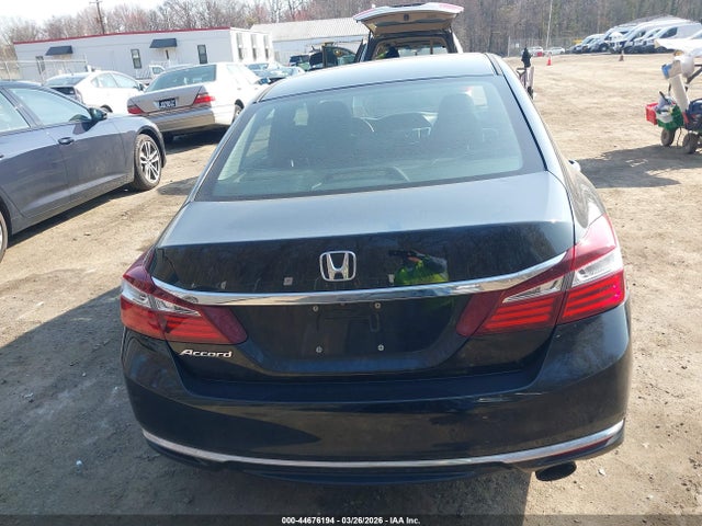 44676194 :رقم المزاد ، 1HGCR2F39HA270738 vin ، 2017 Honda Accord Lx مزاد بيع