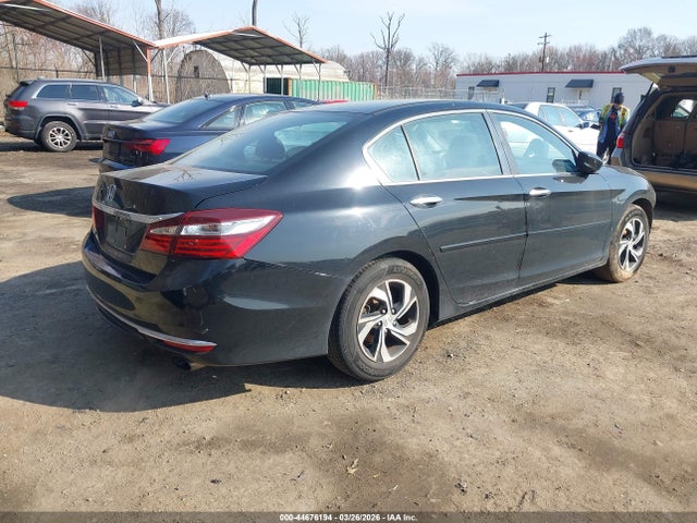 44676194 :رقم المزاد ، 1HGCR2F39HA270738 vin ، 2017 Honda Accord Lx مزاد بيع