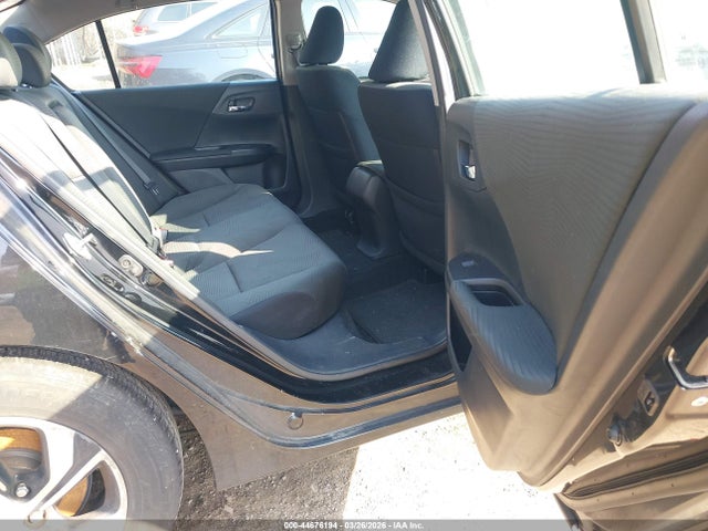 44676194 :رقم المزاد ، 1HGCR2F39HA270738 vin ، 2017 Honda Accord Lx مزاد بيع