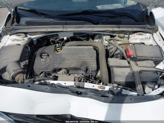 1G1ZD5ST9JF209910 Chevrolet MALIBU LT