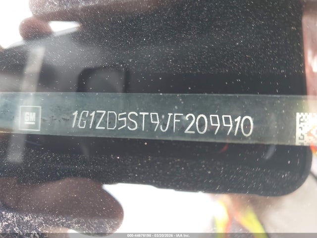 1G1ZD5ST9JF209910 Chevrolet MALIBU LT
