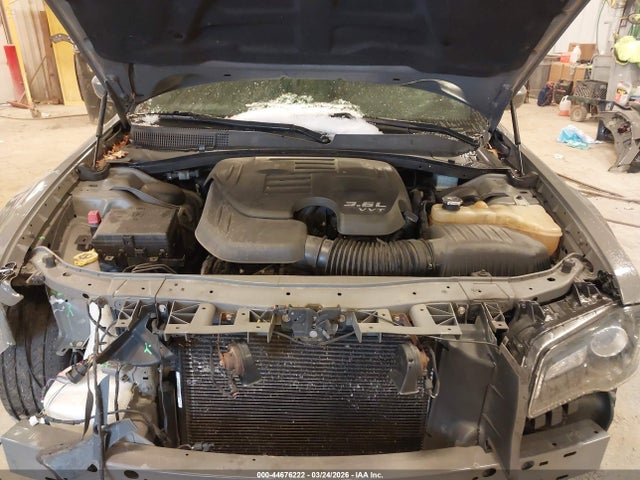 2018 Chrysler 300 300s Awd მანქანა იყიდება აუქციონზე, vin: 2C3CCAGG0JH149538, აუქციონის ნომერი: 44676222