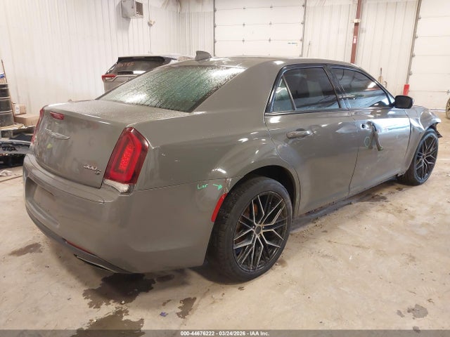 2018 Chrysler 300 300s Awd მანქანა იყიდება აუქციონზე, vin: 2C3CCAGG0JH149538, აუქციონის ნომერი: 44676222