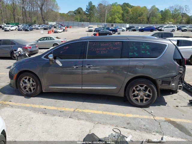 2017 Chrysler Pacifica Limited მანქანა იყიდება აუქციონზე, vin: 2C4RC1GG9HR734953, აუქციონის ნომერი: 44676244