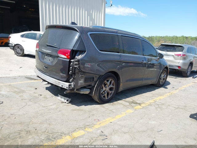 2017 Chrysler Pacifica Limited მანქანა იყიდება აუქციონზე, vin: 2C4RC1GG9HR734953, აუქციონის ნომერი: 44676244