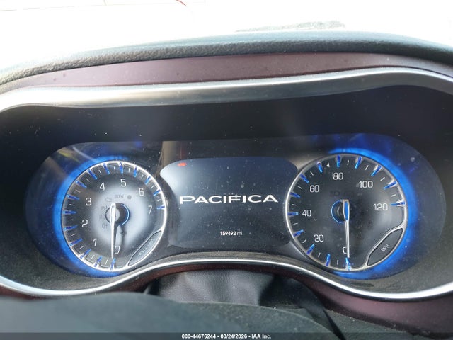2017 Chrysler Pacifica Limited მანქანა იყიდება აუქციონზე, vin: 2C4RC1GG9HR734953, აუქციონის ნომერი: 44676244