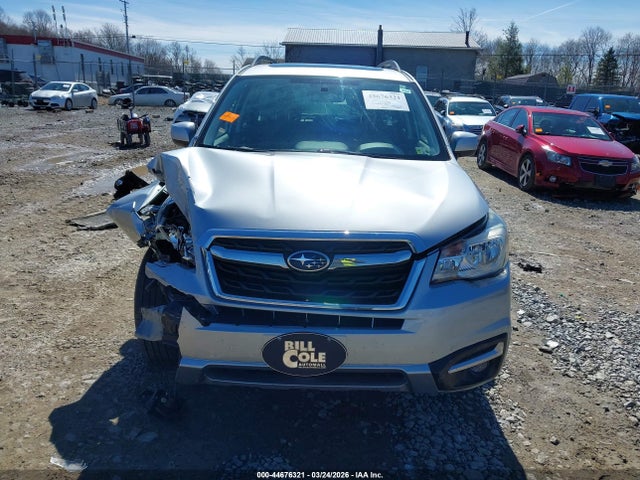 44676321 :رقم المزاد ، JF2SJAGC9JH418556 vin ، 2018 Subaru Forester 2.5i Premium مزاد بيع