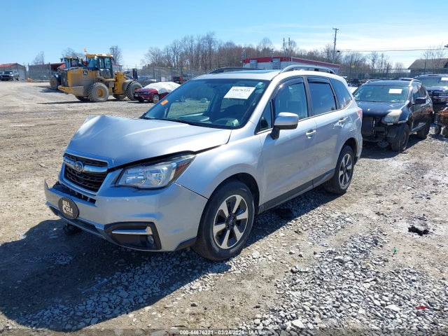 44676321 :رقم المزاد ، JF2SJAGC9JH418556 vin ، 2018 Subaru Forester 2.5i Premium مزاد بيع