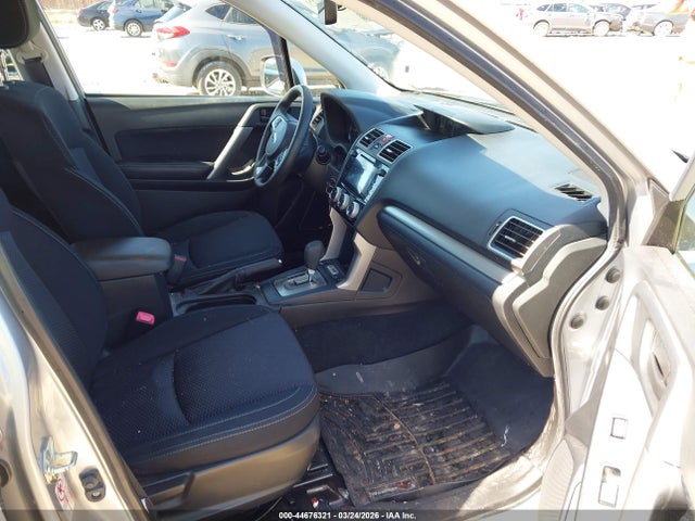 44676321 :رقم المزاد ، JF2SJAGC9JH418556 vin ، 2018 Subaru Forester 2.5i Premium مزاد بيع