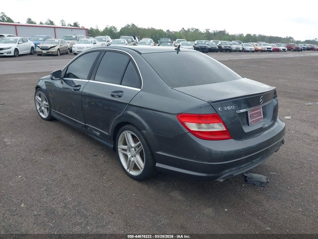 44676322 :رقم المزاد ، WDDGF5EB1AF413487 vin ، 2010 Mercedes-benz C 300 Luxury/sport مزاد بيع