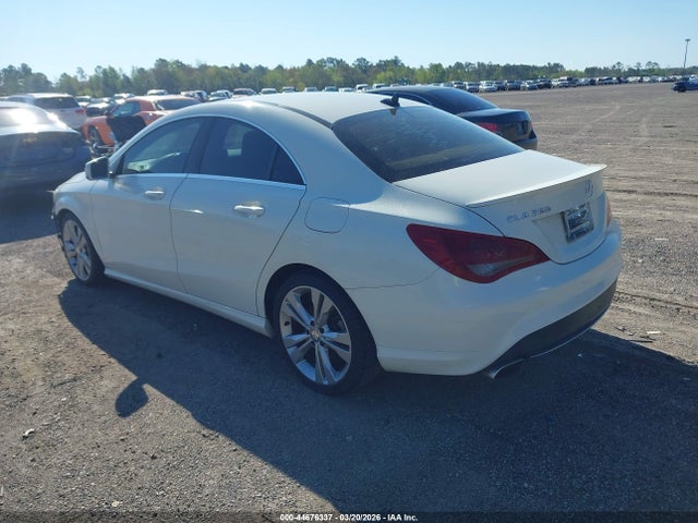 2015 MERCEDES-BENZ CLA 250 WDDSJ4EB8FN164461 Photo 2