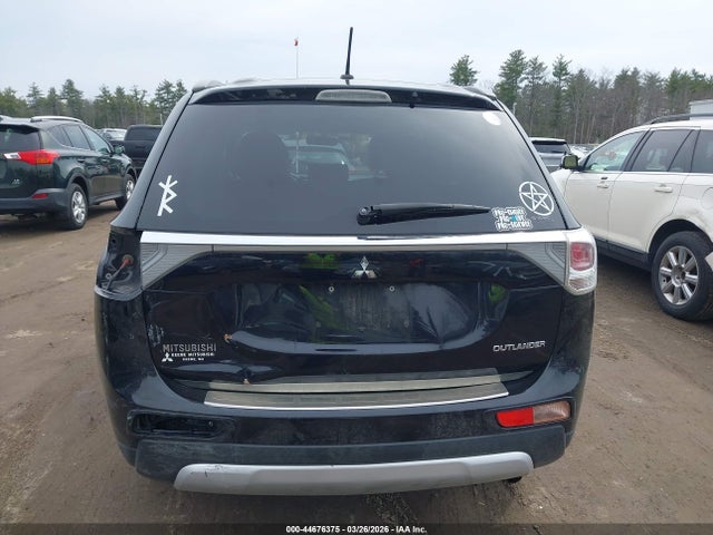 2015 Mitsubishi Outlander Se მანქანა იყიდება აუქციონზე, vin: JA4AZ3A32FZ004683, აუქციონის ნომერი: 44676375