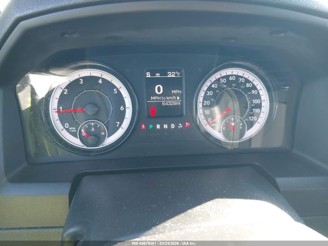44676381 :رقم المزاد ، 1C6RR7GG6MS513845 vin ، 2021 Ram 1500 Classic Warlock  4x4 6'4 Box مزاد بيع