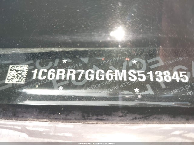 44676381 :رقم المزاد ، 1C6RR7GG6MS513845 vin ، 2021 Ram 1500 Classic Warlock  4x4 6'4 Box مزاد بيع