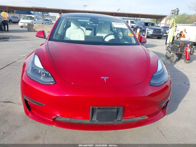 2021 Tesla Model 3 Standard Range Plus Rear-wheel Drive მანქანა იყიდება აუქციონზე, vin: 5YJ3E1EAXMF060817, აუქციონის ნომერი: 44676387