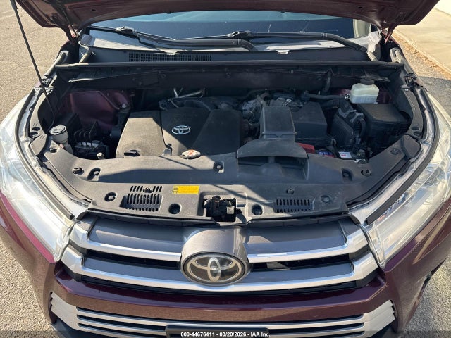2018 TOYOTA HIGHLANDER 5TDJZRFH2JS823121 Photo 9