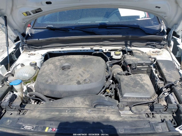 YV4AC2HM1M2537546 Volvo Xc40 T4 R-design