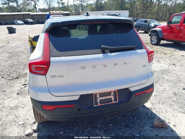 YV4AC2HM1M2537546 Volvo Xc40 T4 R-design