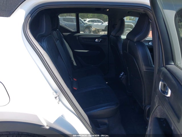 YV4AC2HM1M2537546 Volvo Xc40 T4 R-design