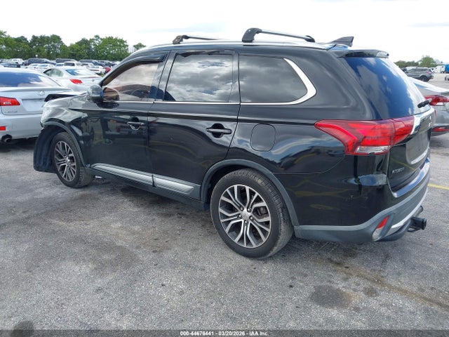 2017 MITSUBISHI OUTLANDER JA4AD3A37HZ029984 Photo 2