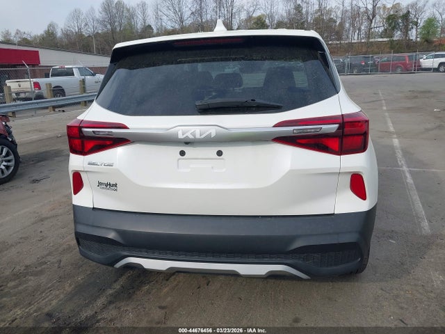 44676456 :رقم المزاد ، KNDEPCAA6P7348056 vin ، 2023 Kia Seltos Lx مزاد بيع